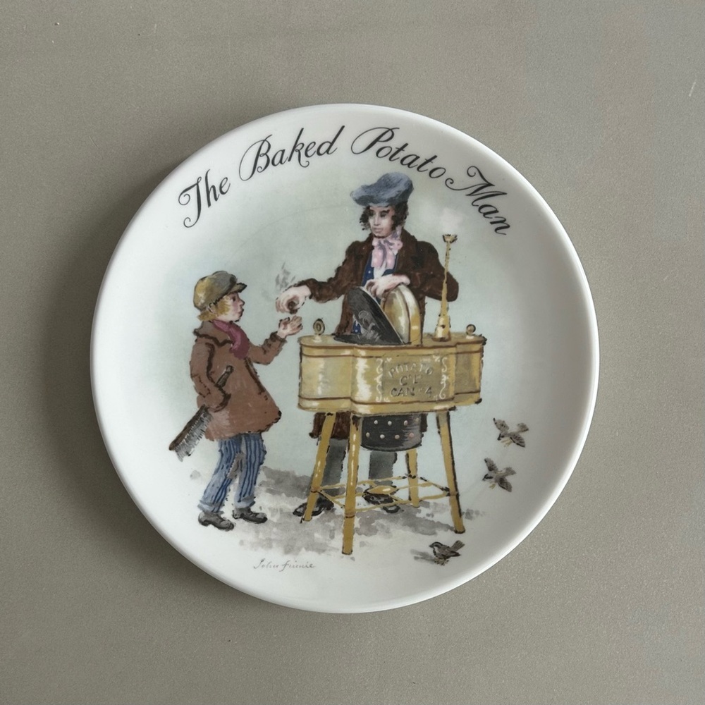 Wedgewood”The Baked Potato Man”Decorative Plate 8.25” diameter